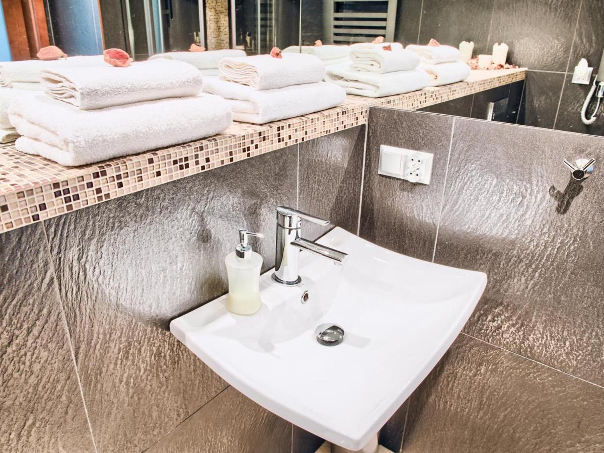 Apartamenty Ktw Debowe Tarasy Katoviçe Dış mekan fotoğraf
